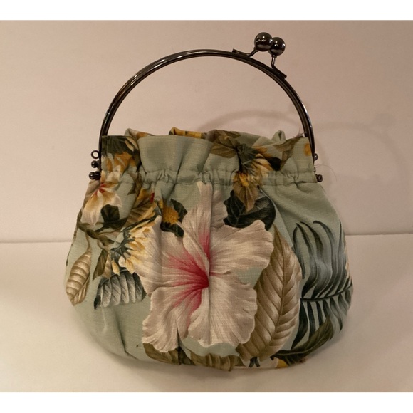 KY’S Handbags - KY’S vintage cloth purse, made in Hawaii, Hibiscus flower design